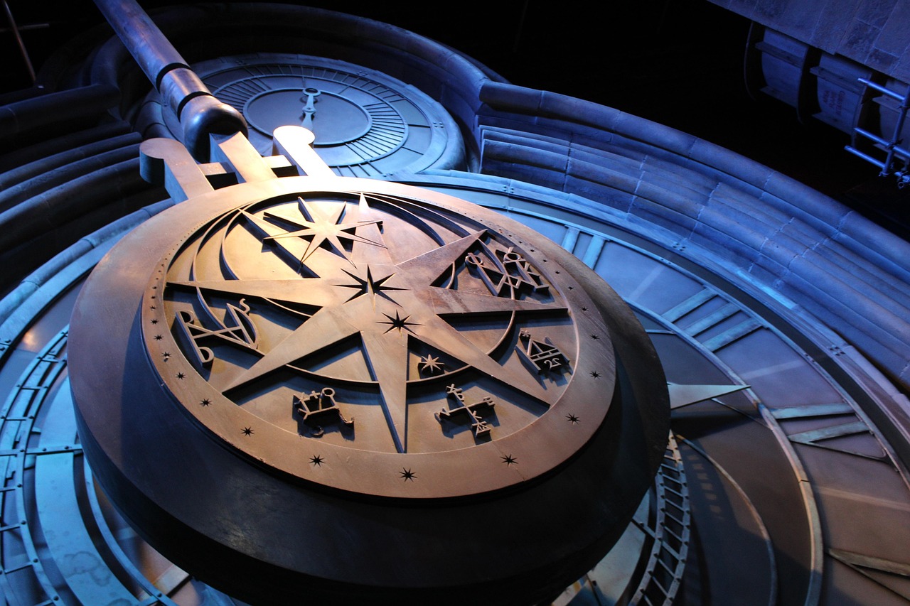 harry, potter, clock, time, tick, tock, movie, prop, blue time, blue clock, blue movie